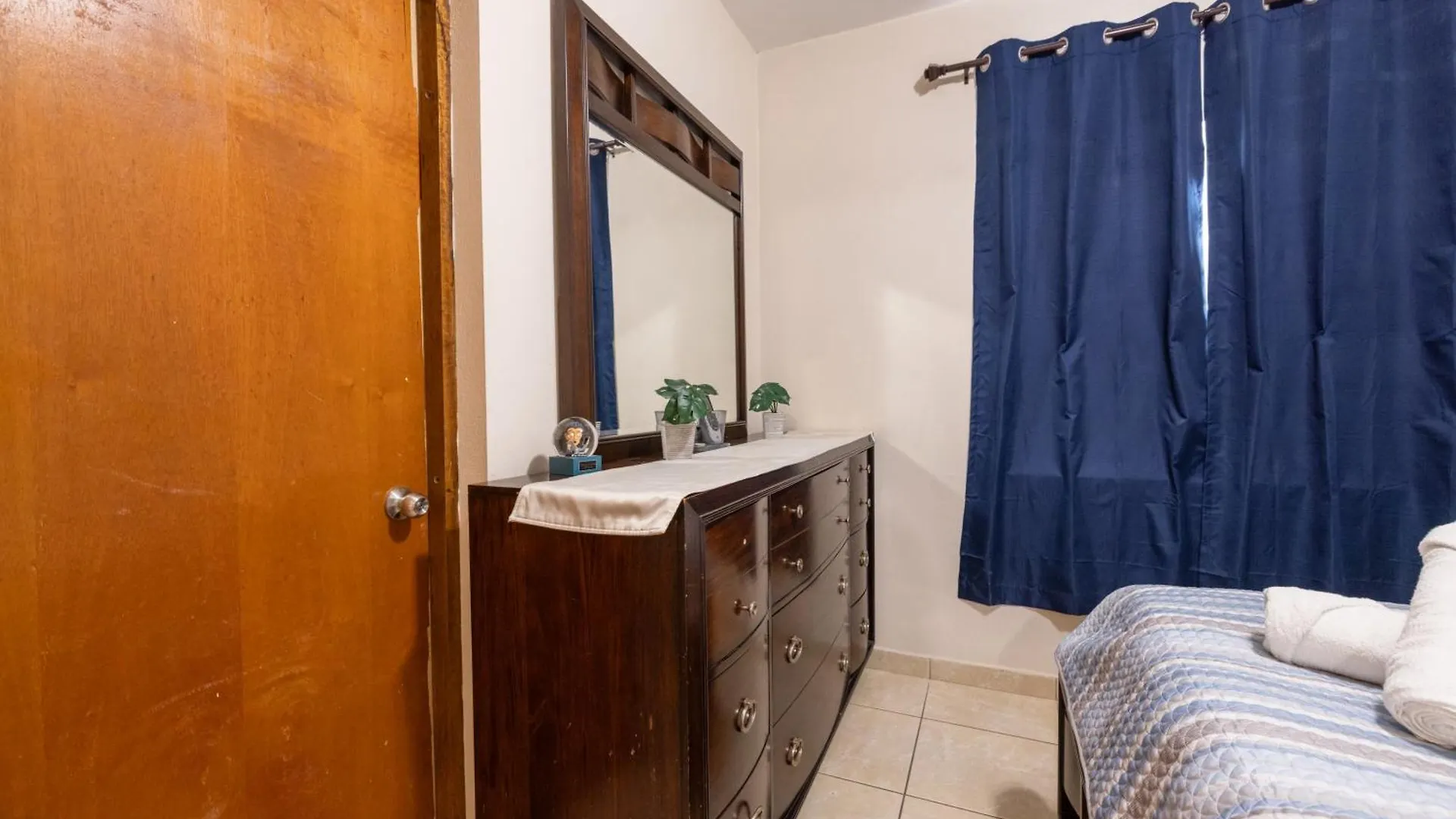 Arenales Guest House Isabela