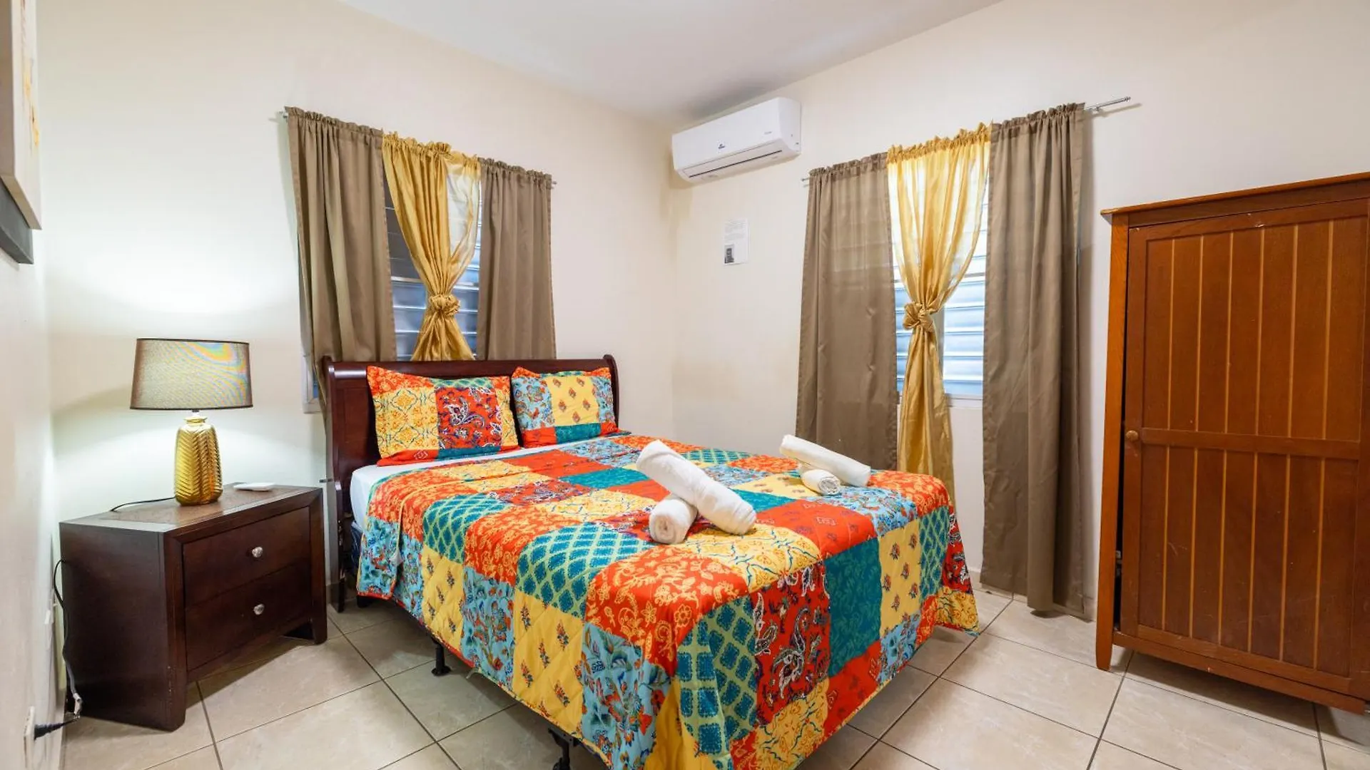 펜션 Arenales Guest House 이사벨라